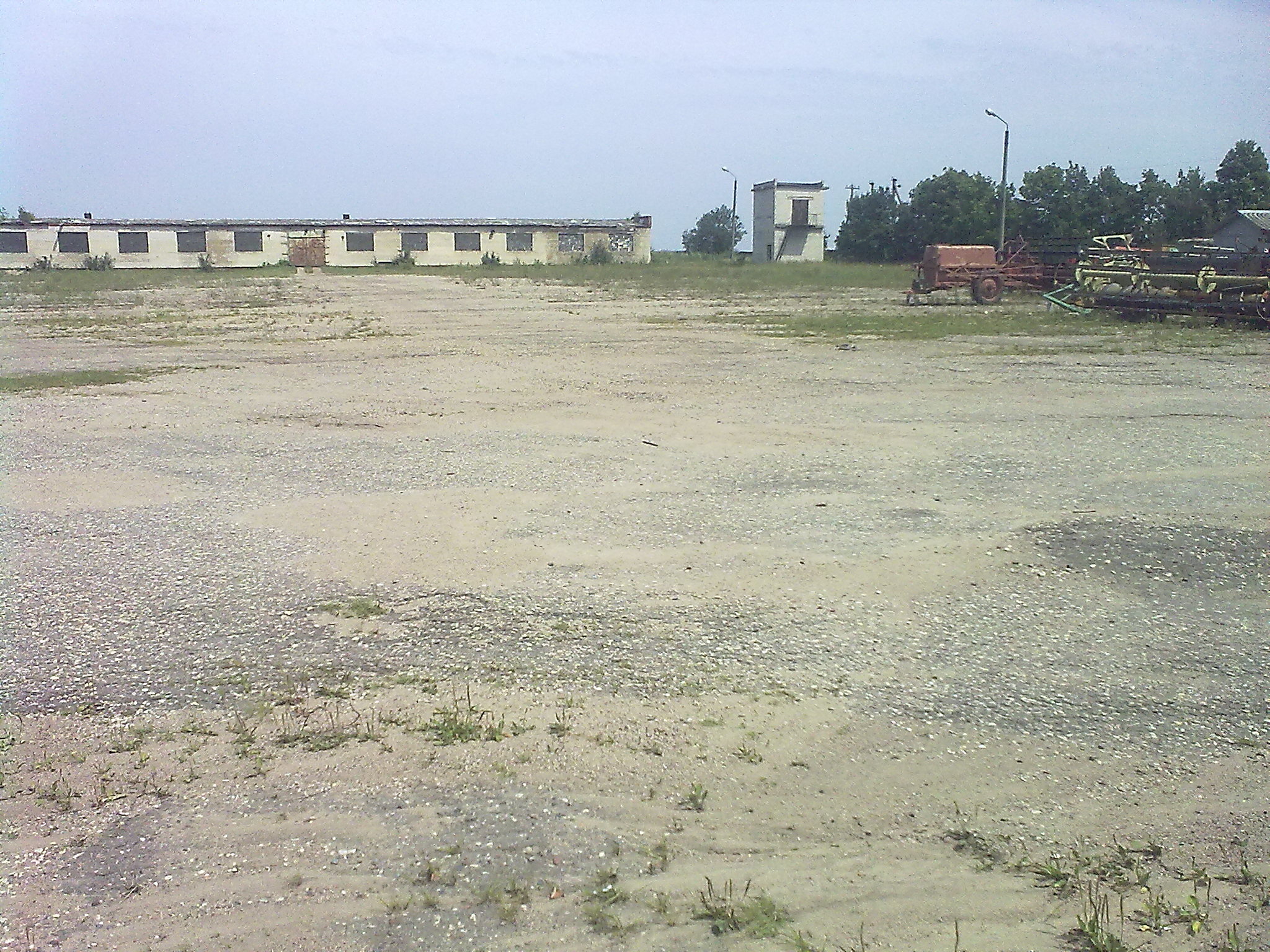 Empty and abandoned place used to store trucks and other machines